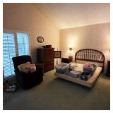 Thomasville bedroom furniture