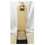 Lot # : 160 - Working Antique Toledo Scale Company Scale