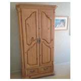 Stanley Armoire
