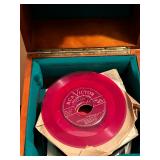 Incredible collection of vintage vinyl records in 33, 45 and 78 selections.