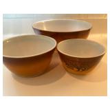 Vintage Pyrex Bowls 