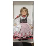 Selection of Toys, Dolls and Collectibles 