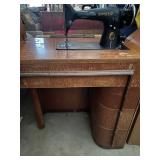 Antique Singer Sewing Machine w/ Hideaway Cabinet 