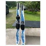 Nash 500 New Wave Slalom Water Skis