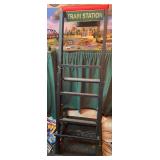 TOP SIDE LADDER