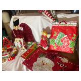 Holiday Dcor Assortment