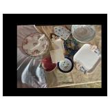 Mixed Kitchen & Serving Pieces