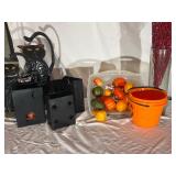 Black cats, pumpkins & lanterns