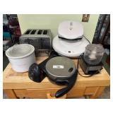 Assorted Kitchen Appliances