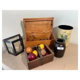 Charming Assorted Decorative Set