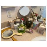 Assorted Bathroom Accessories