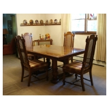 Dining Room Table & Chairs 