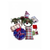 97 VintageChristmasDcorLotWreathsAmericanaHolidayDcorPillow