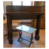  Beautiful Antique Mantle