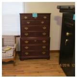 Ched of drewers  Drexel