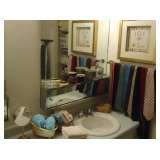 lots of bathroom stuff