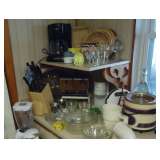 lots of kitchen ware
