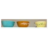 Pyrex bowls