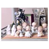 Small figures