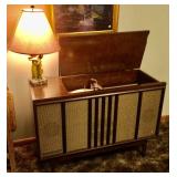 Working Motorola record player radio, with paperwork