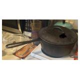 Cast iron sauce pots