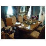 dinning room table with 6 chairs