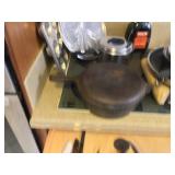 Cast iron pot with frying pan lid