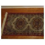 Silk floor runner approx 7