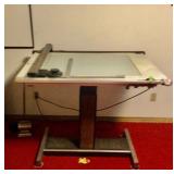 Tilt top drafting table