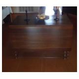Diner size drop leaf table
