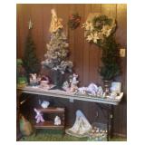 Easter and Christmas decorations 