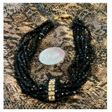 Choker necklace jet beeds