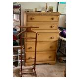 Chest of drawers