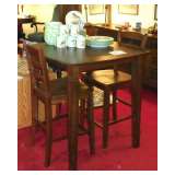 Bar Height Table w/Chairs