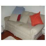 Loveseat 