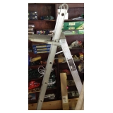 Aluminum Step Ladder with Shelf