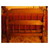 Twin bed 