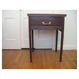 Sewing machine cabinet
