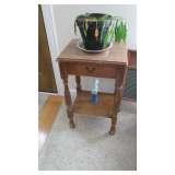 one drawer table