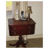 Small 2 drawer table