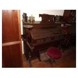 Pump organ