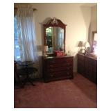 Small Dresser with mirror
