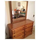 dresser with mirror to suite