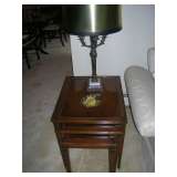 SET OF MAHOGANY  SET OF NESTING TABLES  FURNITURE $125.00