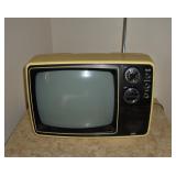 VINTAGE TV - WORKS!