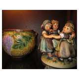 Roseville Wisteria Planter - Hummel Ring around the Rosie #348