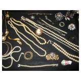 Assortment of Jewelry 