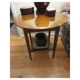 STICKLEY ROUND LAMP TABLE