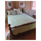 ANTIQUE CANNON BALL POSTER BED