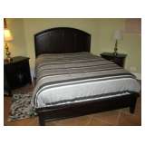 QUEEN BED